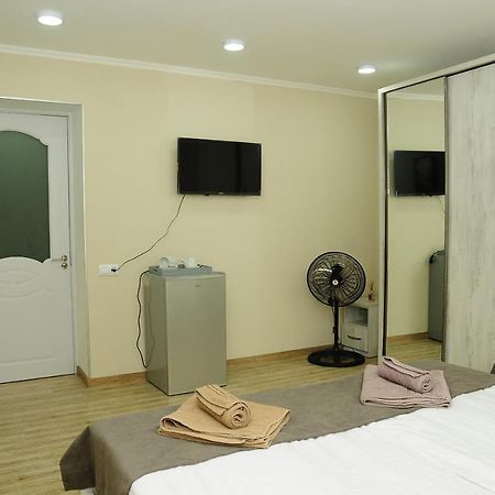 Erik'S Guest House Borjomi Esterno foto