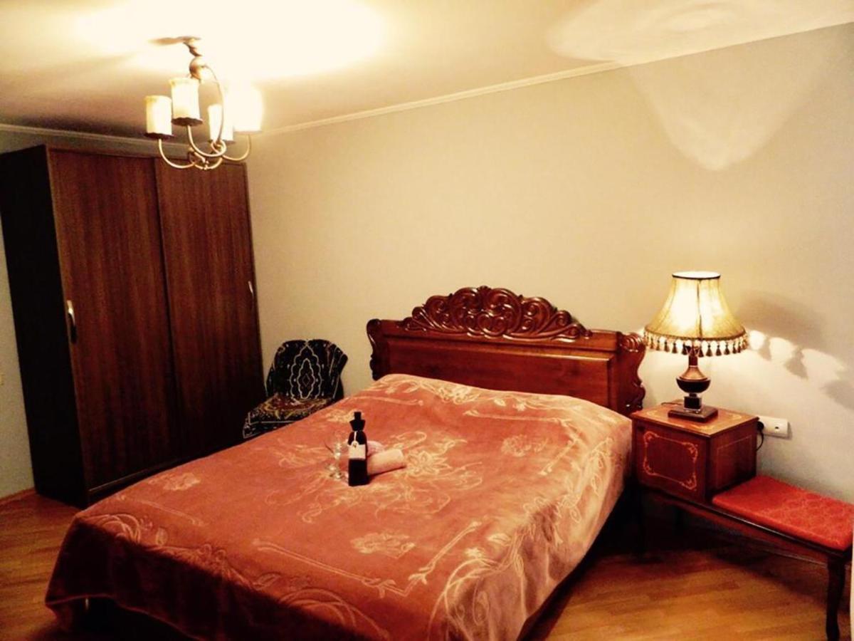 Erik'S Guest House Borjomi Esterno foto